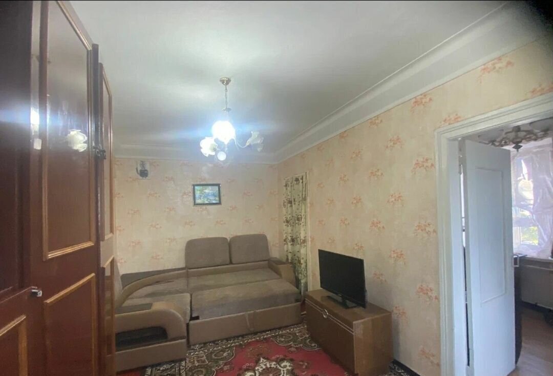 квартира г Каменск-Шахтинский мкр Лиховской ул Ленина 126 фото 3