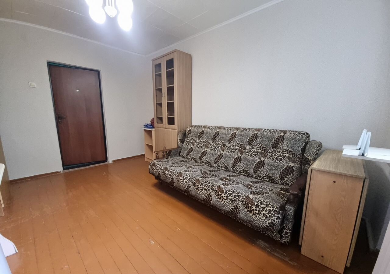 комната г Череповец р-н Индустриальный ул Сталеваров 28 фото 2