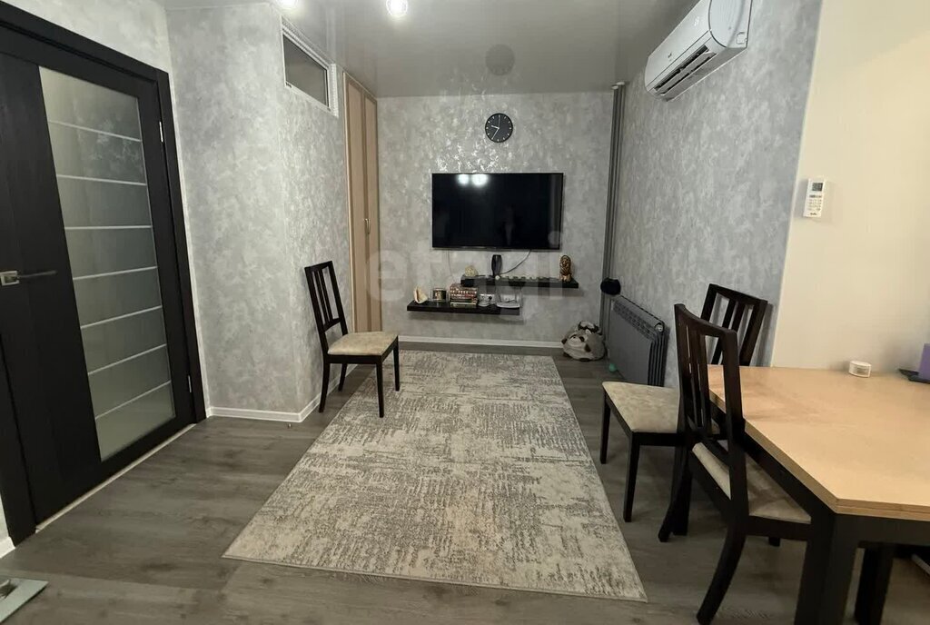 квартира г Омск ул Светловская 10 фото 2