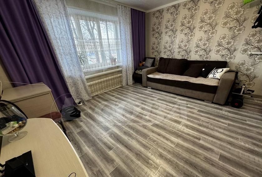 квартира г Тобольск р-н мкр Менделеево 21 фото 4