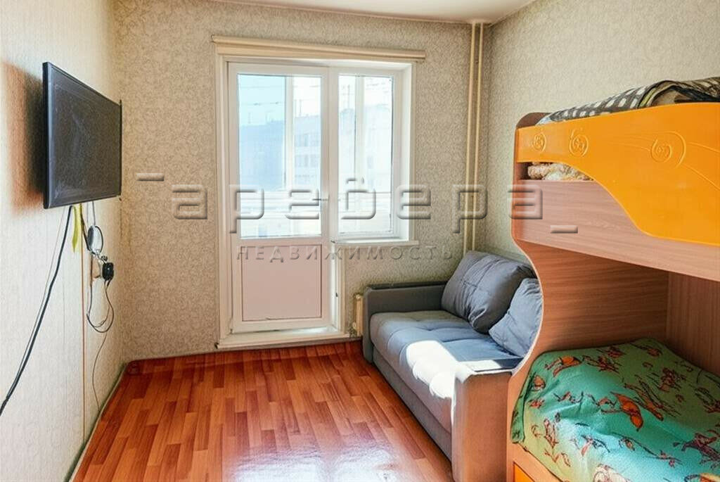 квартира г Красноярск р-н Ленинский ул Даурская 10 фото 1