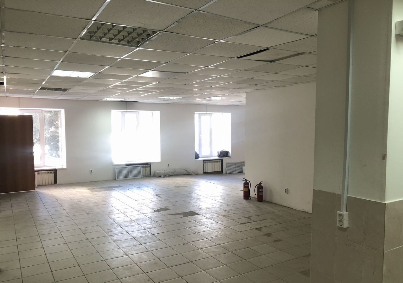 торговое помещение г Челябинск р-н Центральный ул Сони Кривой 83 фото 2