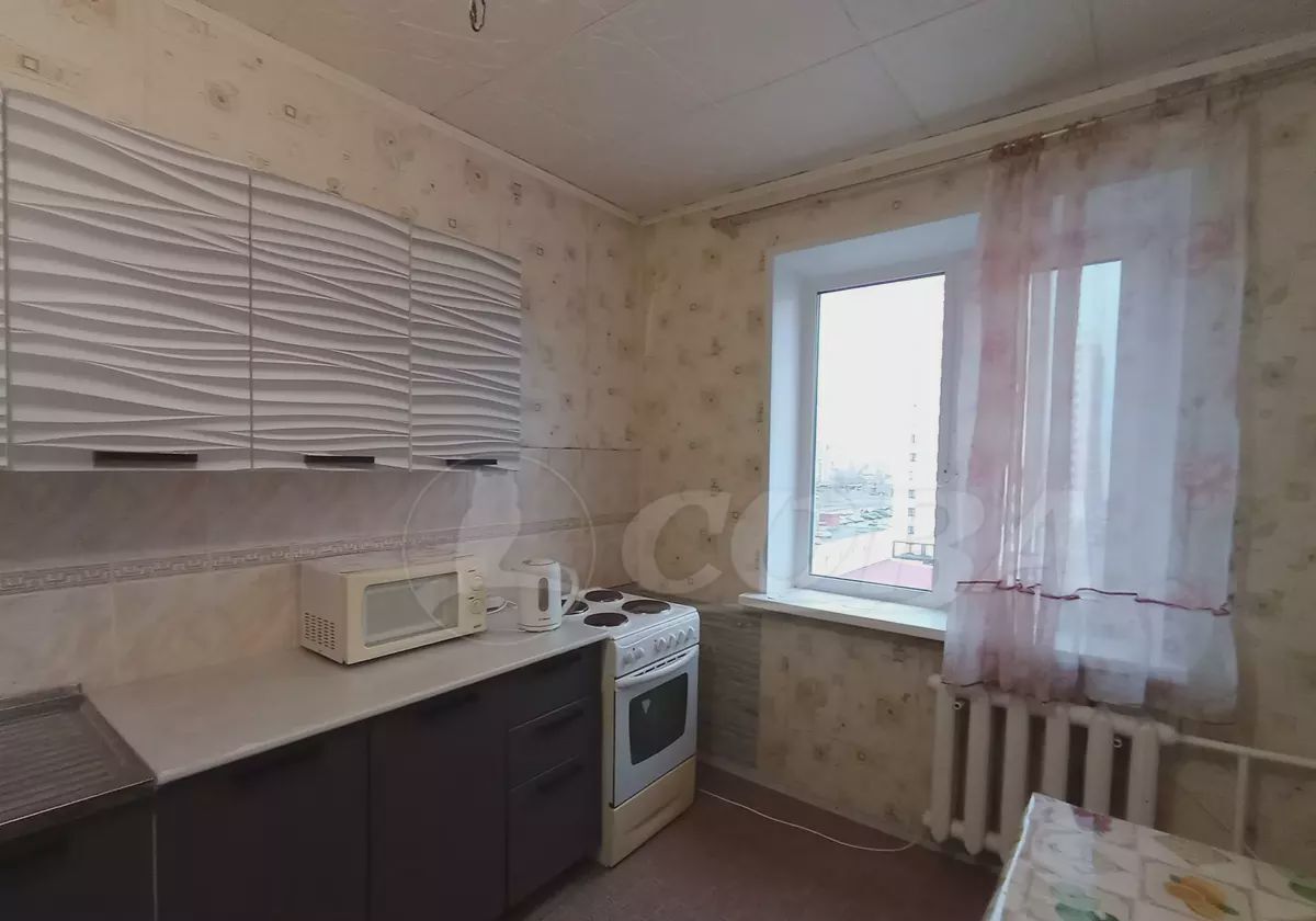 квартира г Тобольск 9-й мкр-н, 28А фото 4
