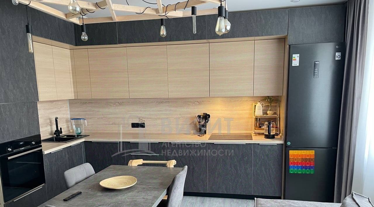 квартира р-н Нижнекамский г Нижнекамск ул Фикрята Табеева 35а фото 1