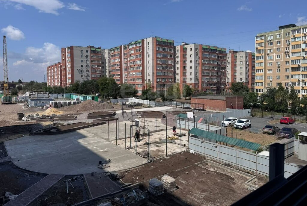 квартира г Таганрог ул Сергея Шило 265д фото 2
