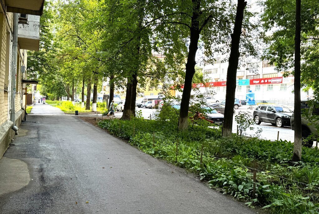 квартира г Уфа р-н Калининский ул 40 лет Октября 6 фото 4