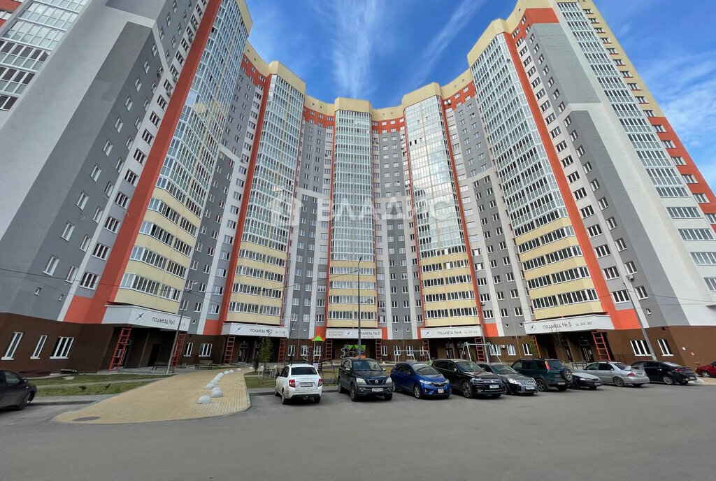 квартира г Липецк р-н Октябрьский ул Свиридова И.В. 24к/2 фото 2