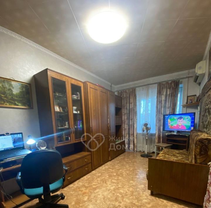 квартира г Волгоград р-н Тракторозаводский ул им. Дзержинского 38 фото 1