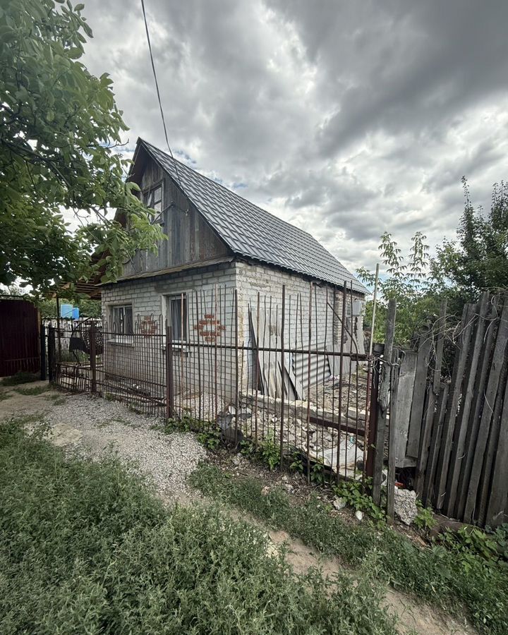 дом г Волжский снт Труд ул Центральная фото 1