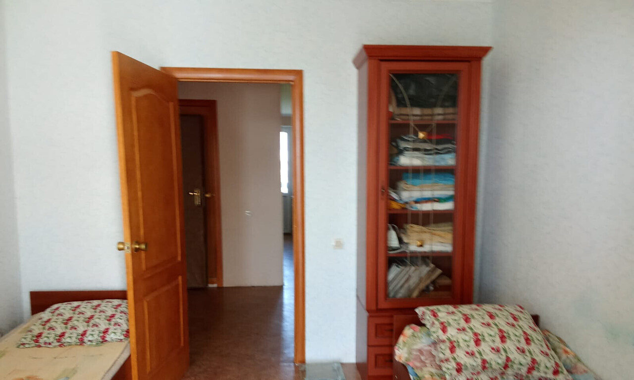 квартира г Евпатория пгт Мирный ул Сырникова 20 фото 4