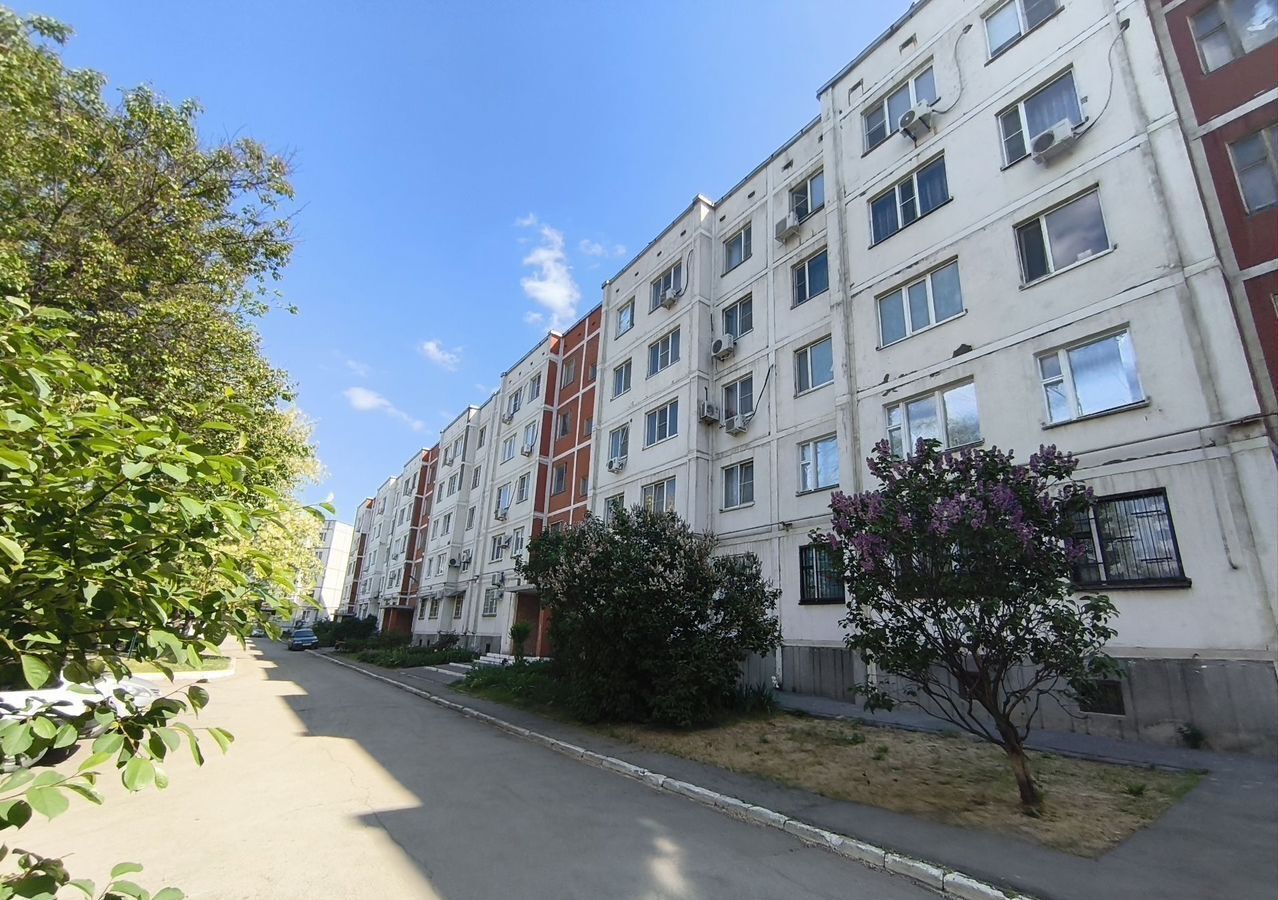 квартира г Новочеркасск ул Авиаторов 14 Новый городок фото 1