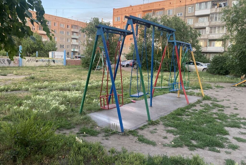 квартира г Черногорск ул Металлургов 10 фото 2