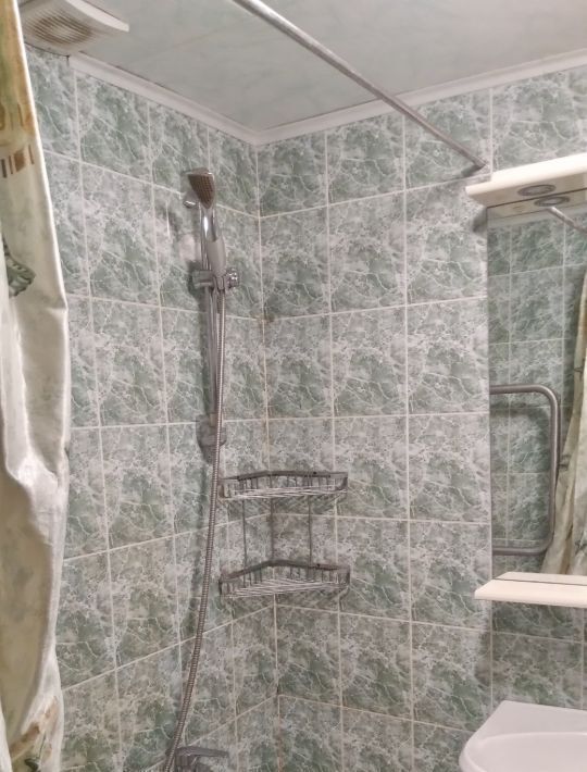 квартира г Саратов р-н Октябрьский ул Береговая 1/15 фото 4