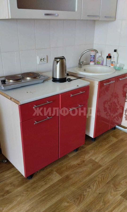 квартира г Новосибирск р-н Ленинский ул Дивногорская 150/3 фото 1