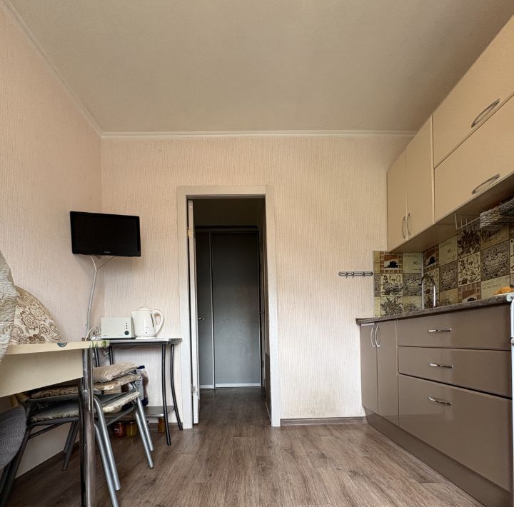 квартира г Тольятти р-н Автозаводский ул Тополиная 10 фото 4