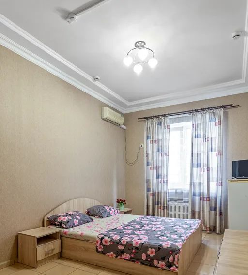 комната г Геленджик ул Островского 4 Центр фото 1