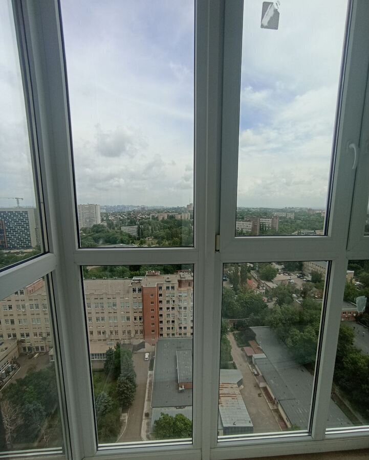 квартира г Ростов-на-Дону р-н Советский Западный ул Стабильная 3с/1 ЖК West Side фото 7