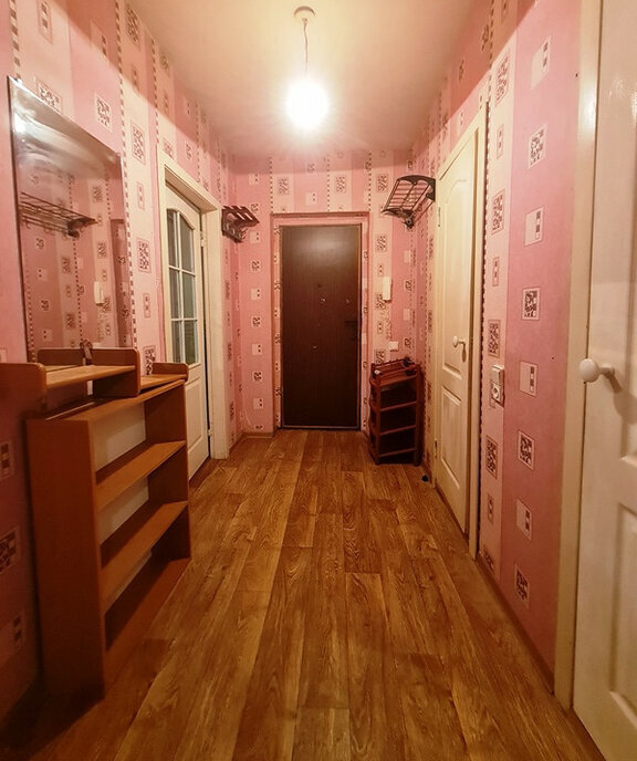 квартира г Саратов улица имени П. Ф. Батавина, 13 фото 2
