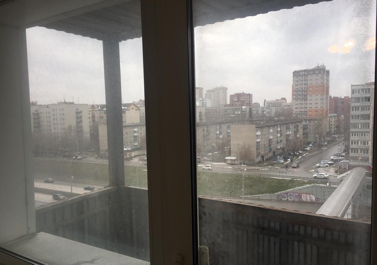 квартира г Новосибирск р-н Центральный Маршала Покрышкина ул Ипподромская 22/2 фото 5