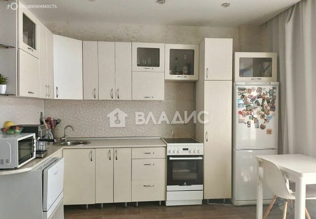 р-н Дзержинский ул 51-й Гвардейской 28б фото