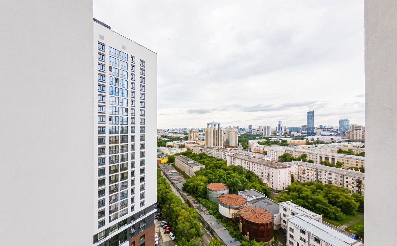 квартира г Екатеринбург Уральская ул Азина 3/1 фото 16