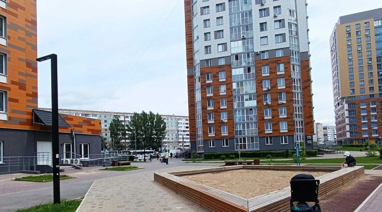 квартира г Омск р-н Кировский ул 70 лет Октября 3 фото 2
