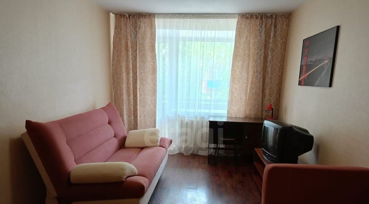 квартира г Коряжма ул Набережная им Н.Островского 48 фото 5