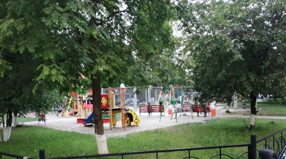 квартира г Белгород Западный ул Есенина 12 фото 15