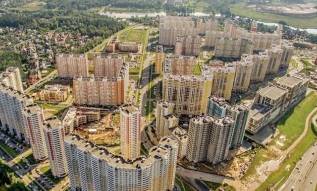 Внуково Пыхтино, Новомосковский административный округ, ул. Лётчика Ульянина, 4 фото
