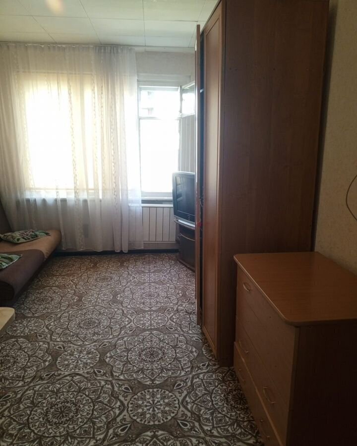 комната г Барнаул р-н Железнодорожный ул Крупской 101к/1 фото 1