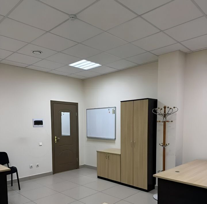 офис г Казань р-н Кировский ул Энгельса 17 фото 1