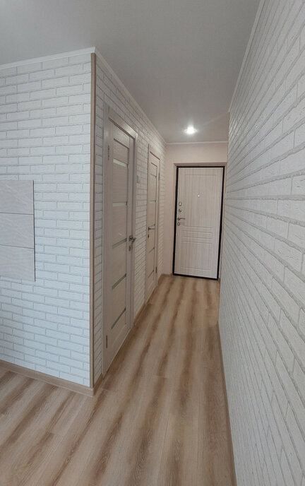 квартира г Саратов ул Керамическая 3 фото 2