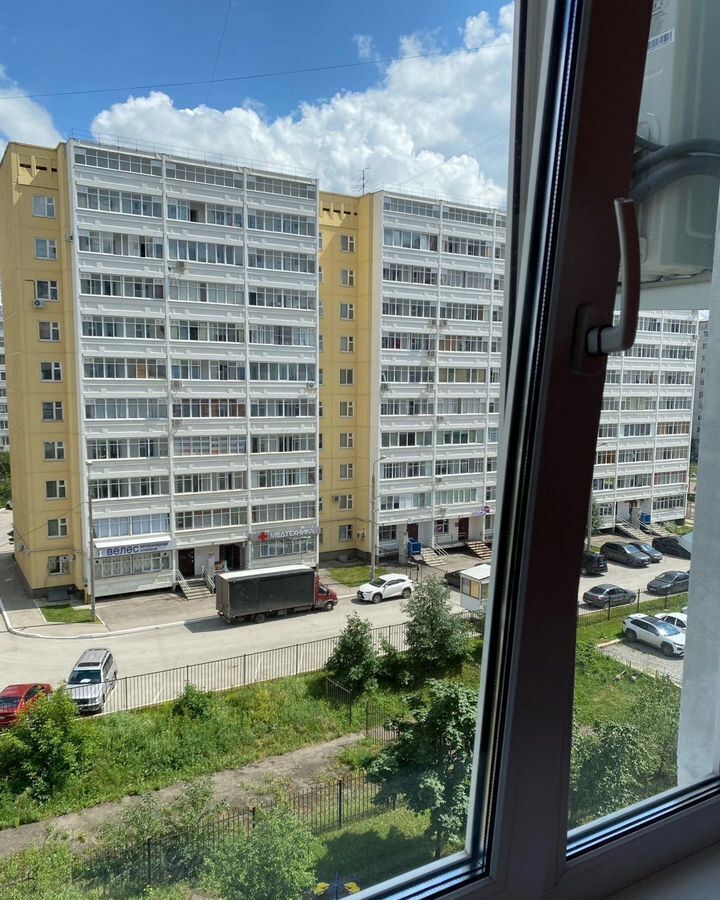 квартира г Пермь р-н Дзержинский ул Строителей 8 фото 13