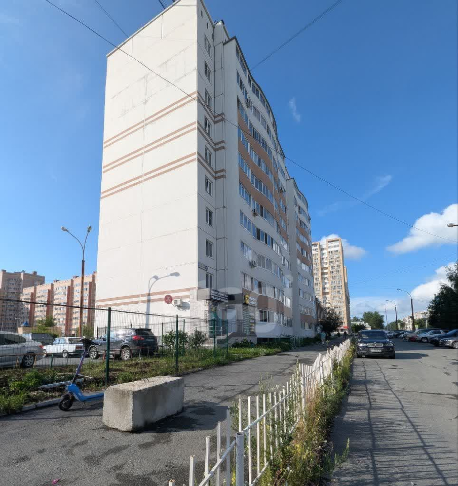 квартира г Екатеринбург Уралмаш Проспект Космонавтов, м-н, улица Бакинских Комиссаров, 109 фото 5
