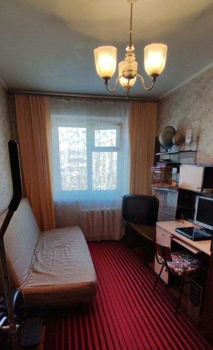 квартира г Омск р-н Кировский Солнечный ул Комкова 3 фото 6