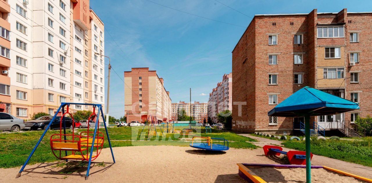 квартира г Омск р-н Кировский ул Мельничная 89к/8 фото 17