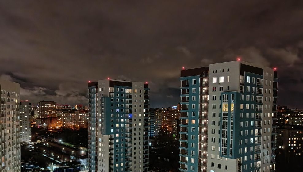 квартира г Омск р-н Кировский б-р М.М.Кузьмина 15 фото 16