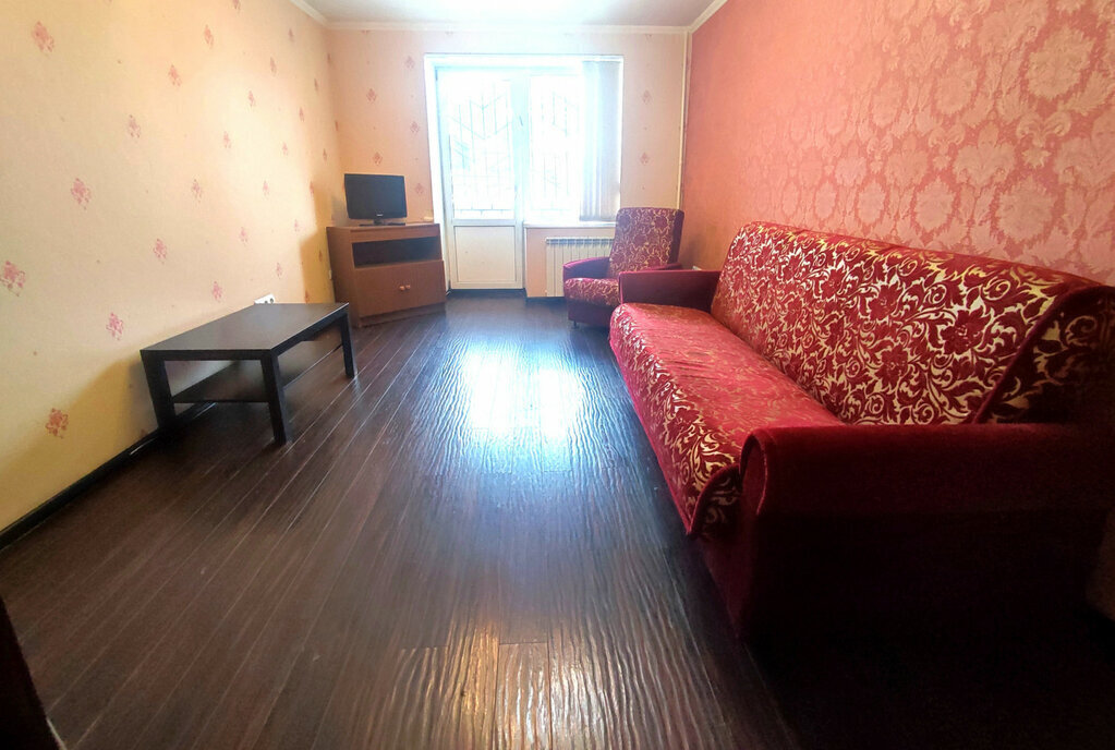 квартира г Саратов улица имени В. С. Зарубина, 53/57 фото 3