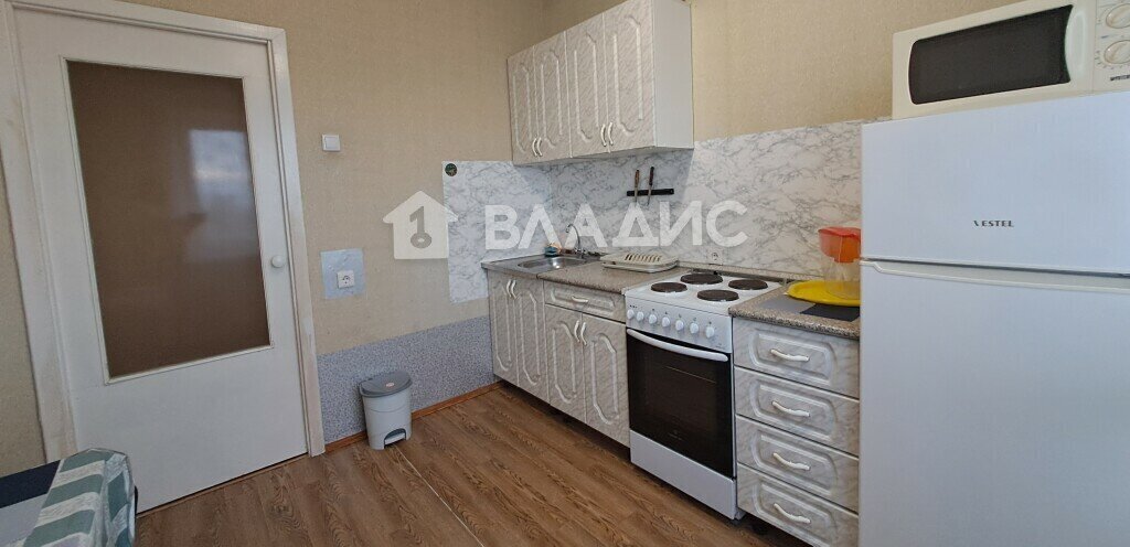 квартира г Тобольск мкр 4 43 фото 7
