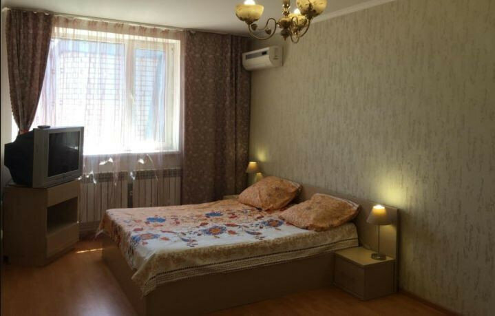 квартира р-н Ейский г Ейск ул Калинина 73/4 фото 1