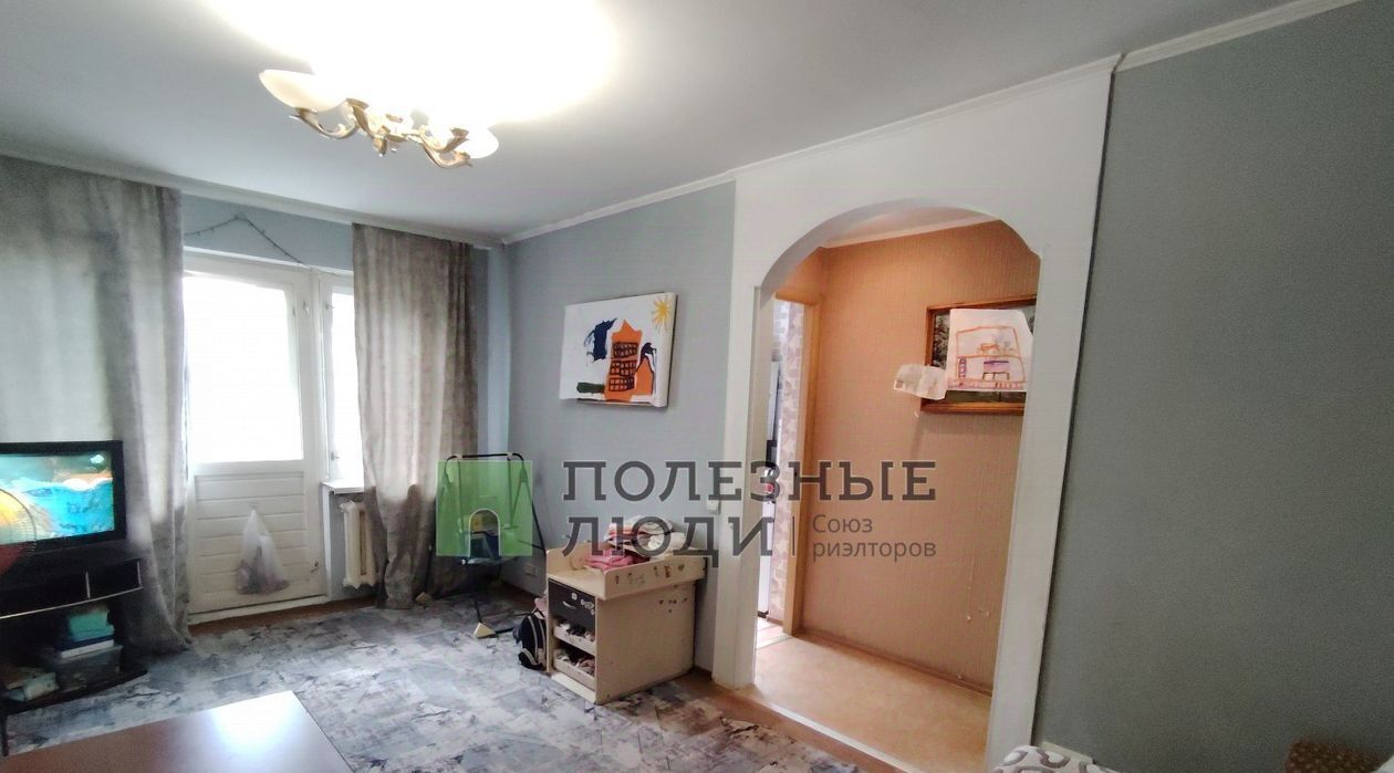 квартира г Барнаул р-н Железнодорожный ул Новороссийская 11 фото 1