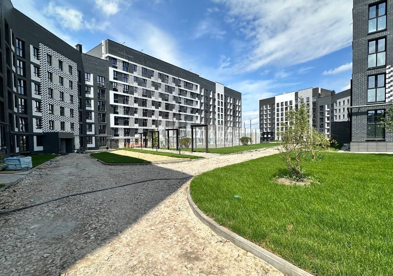 квартира г Брянск рп Радица-Крыловка ЖК «Мегаполис-Парк» 22 пос. Мичуринский фото 3