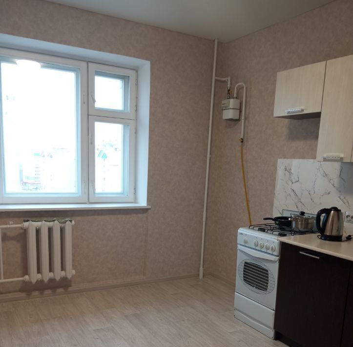 квартира г Орел р-н Заводской б-р Молодежи 6 фото 1
