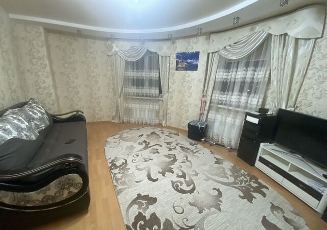 квартира р-н Дзержинский район Семь Ветров дом 14 фото