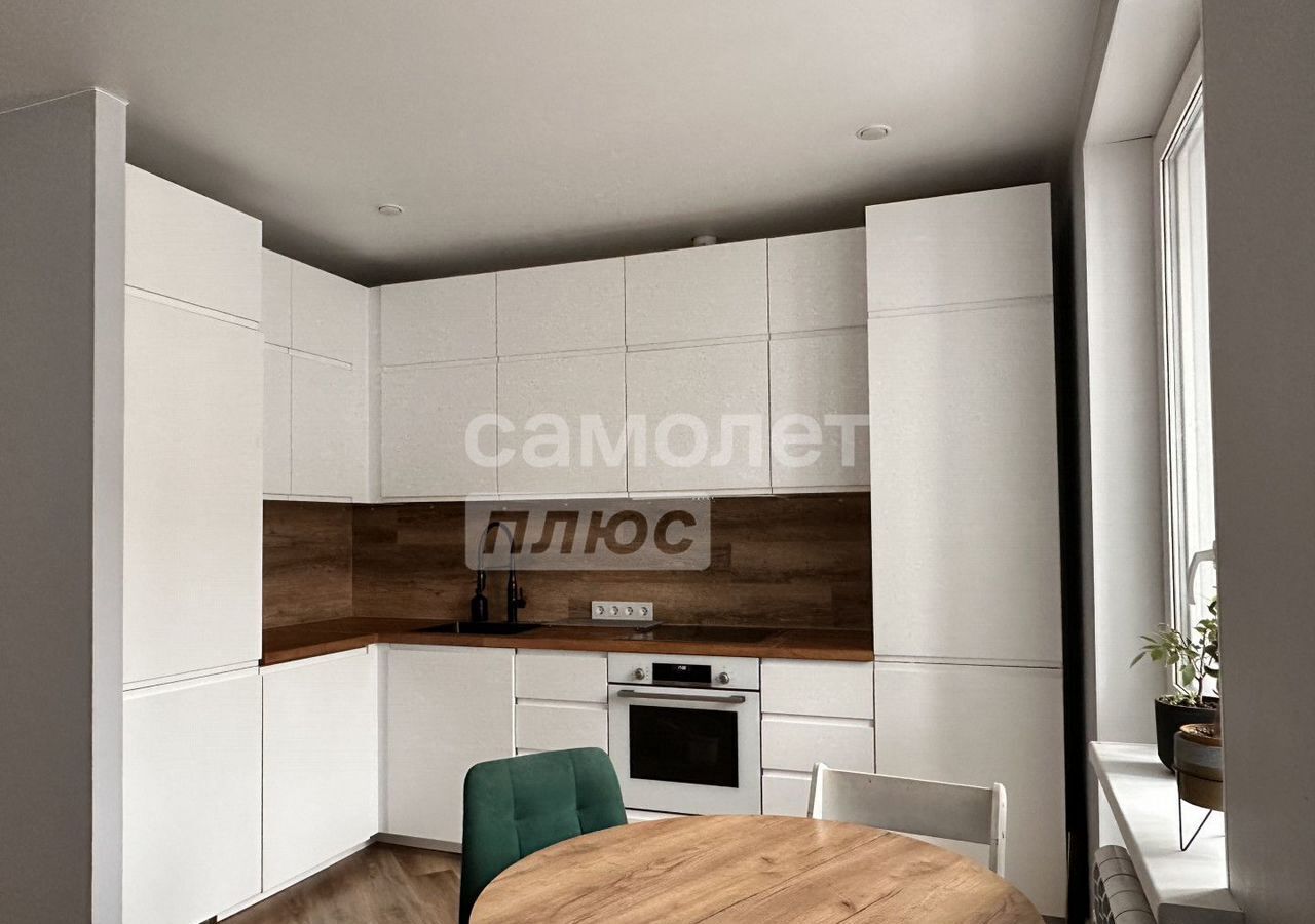 квартира г Омск р-н Кировский ул Взлетная 13/1 фото 1