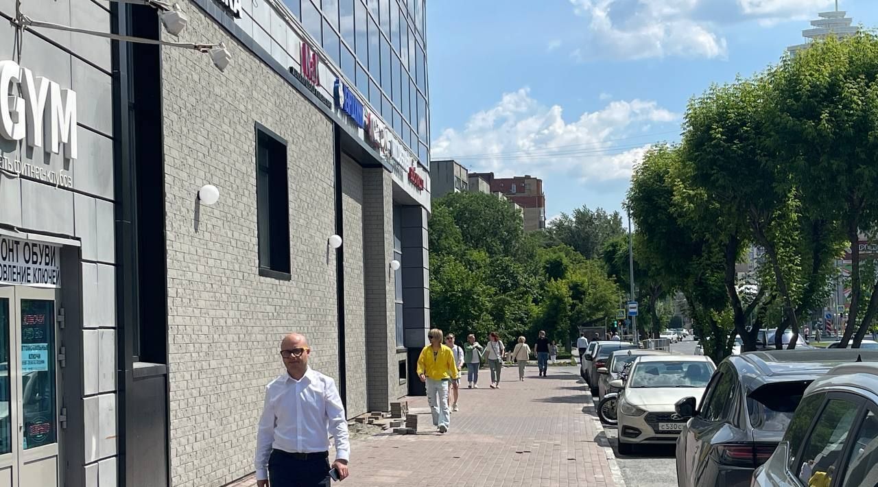 торговое помещение г Тюмень р-н Центральный ул Осипенко 79 фото 3