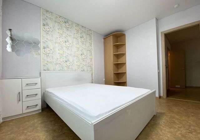 квартира р-н Кировский ул Альфии Авзаловой 15 фото