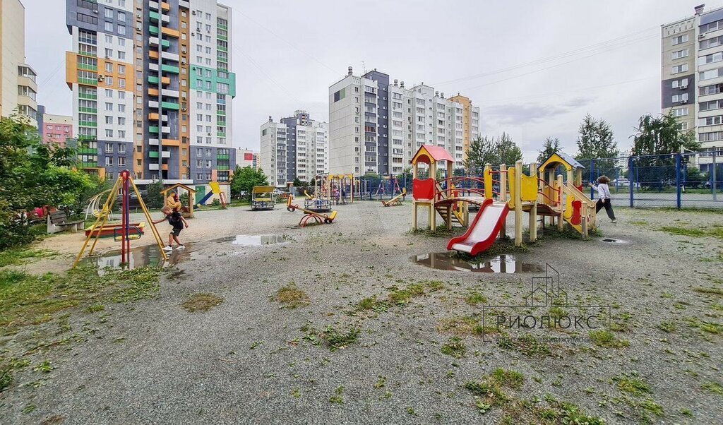 квартира г Челябинск ул Братьев Кашириных 152 фото 23