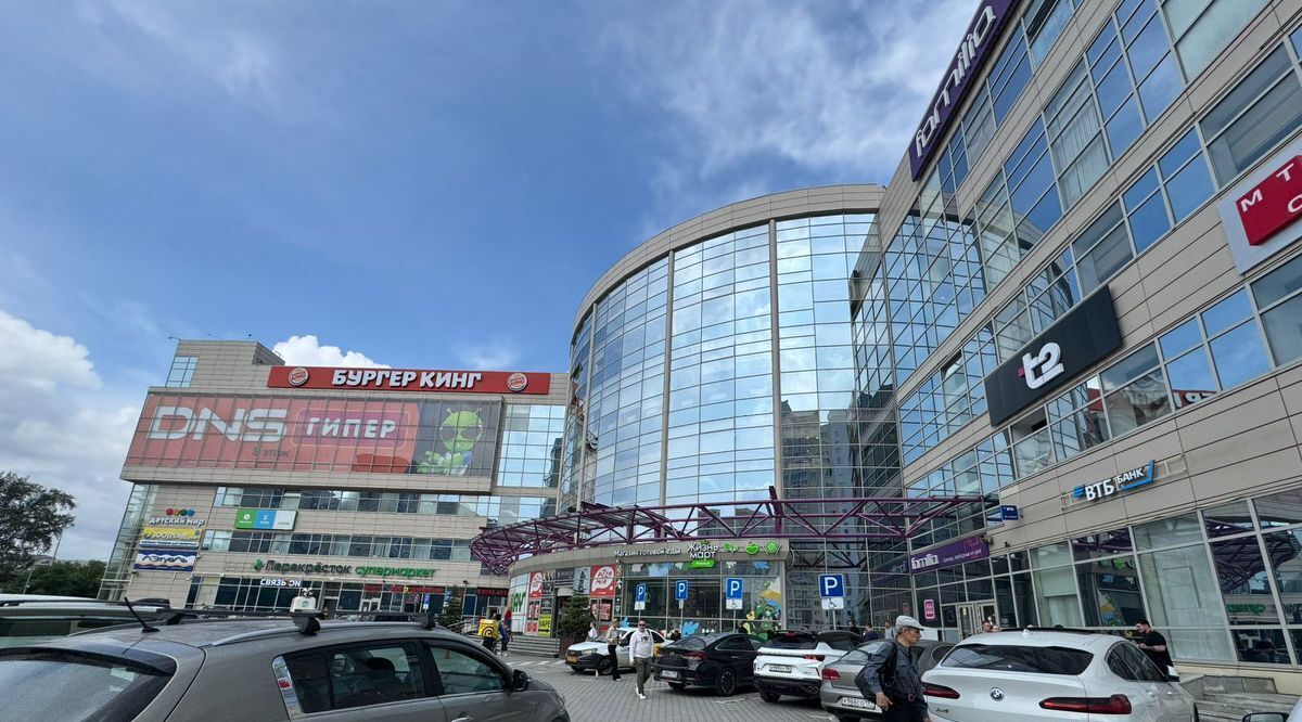 торговое помещение г Екатеринбург Чкаловская ул 8 Марта 149 фото 1