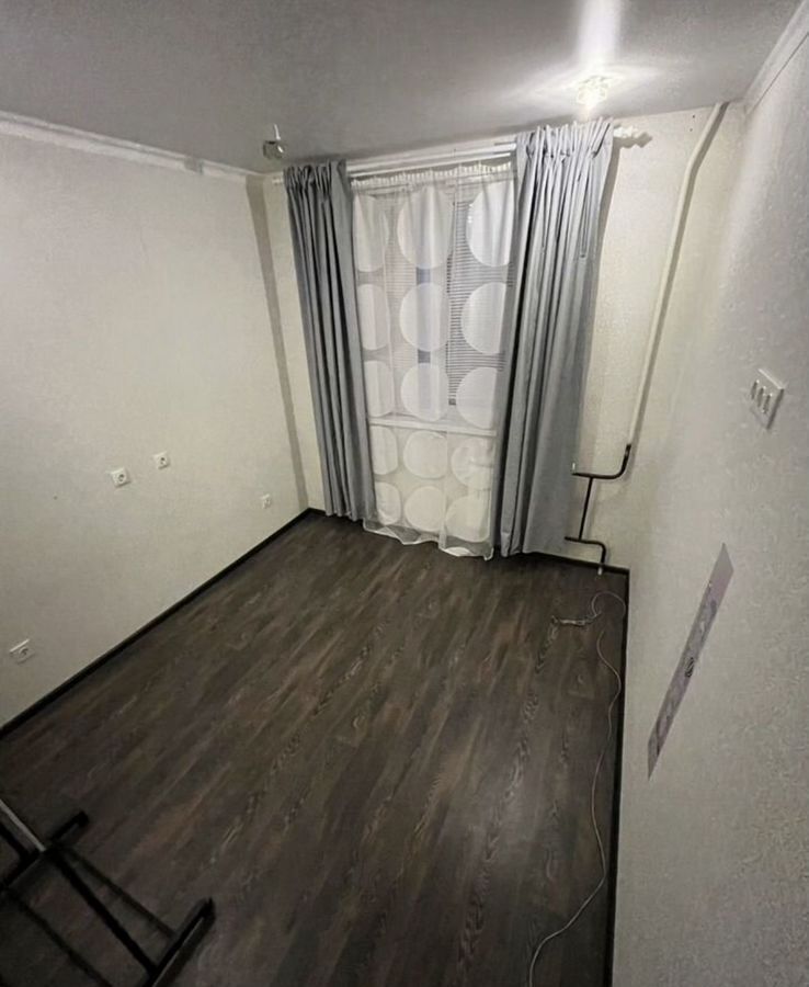 квартира г Тольятти р-н Комсомольский ул Коммунистическая 26 фото 6